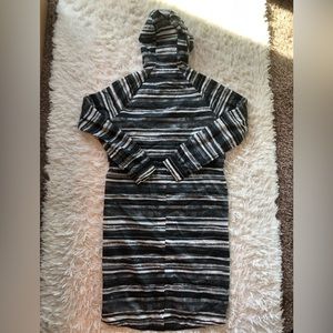 NWOT Lululemon Women's Assemblage Shell Jacket Black and White Camo Size 2